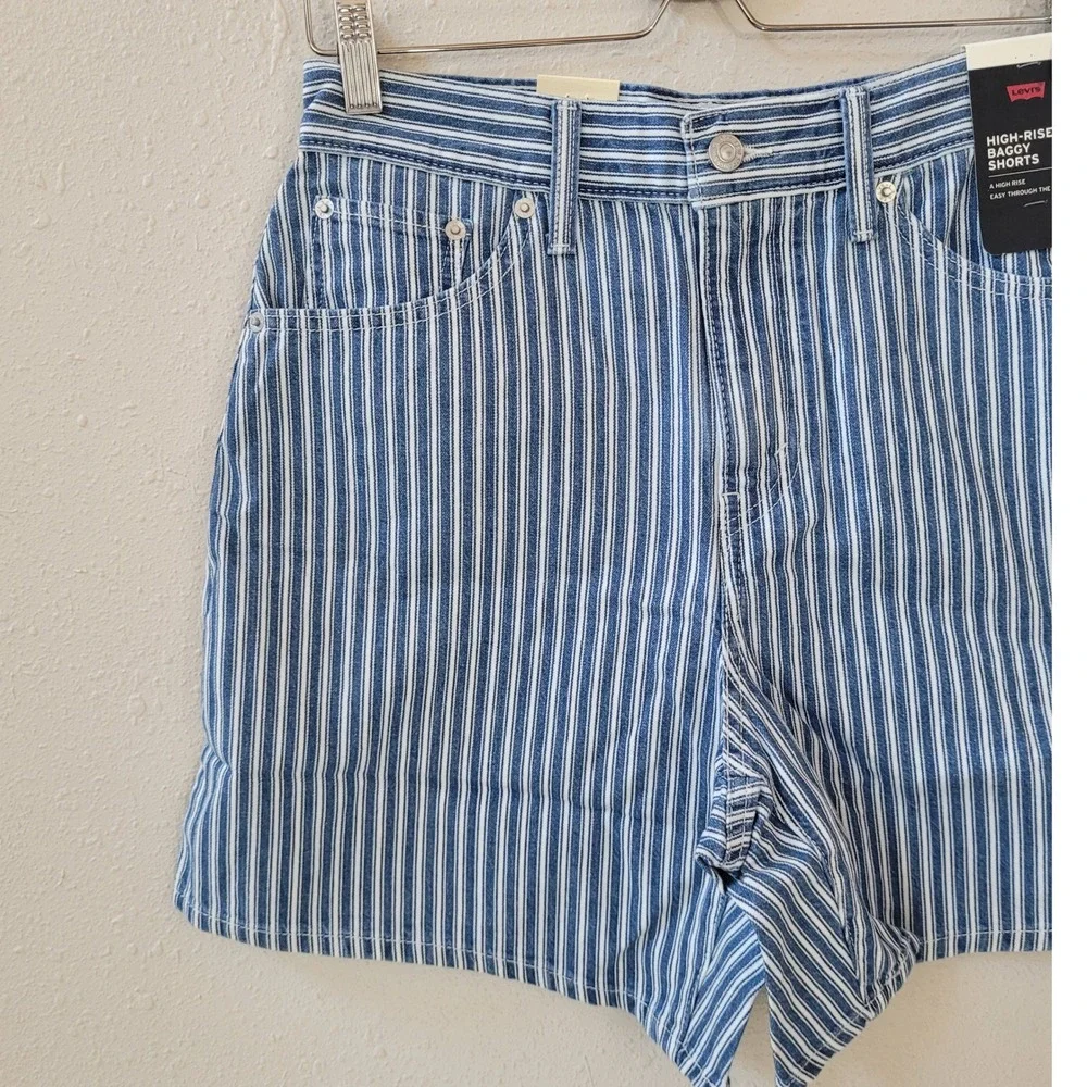 LEVI'S 27 Stripe High Rise Baggy Shorts Women